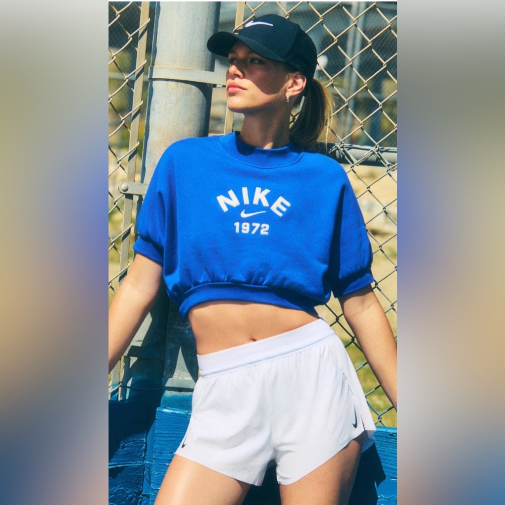 Nike Blue Cropped Sweatshirt